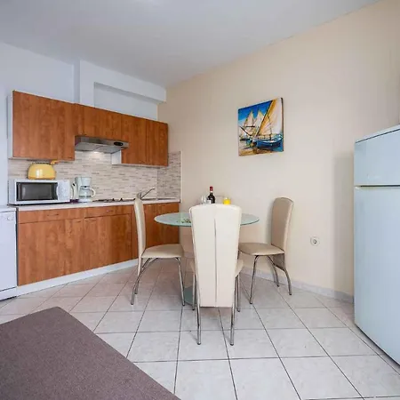 Apartment 3