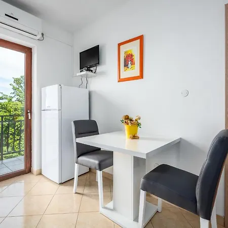 3 Apartment