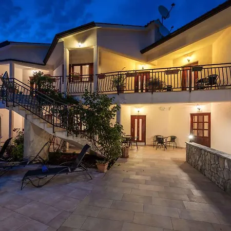 3 Apartment Drenje (Istria)