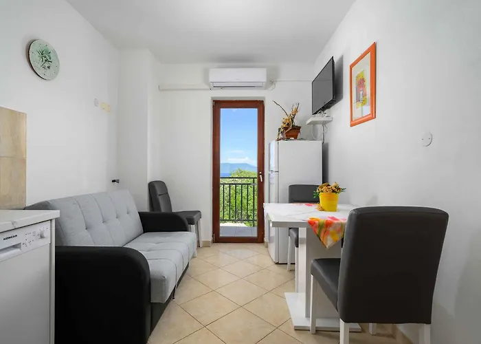 Apartman 3 *